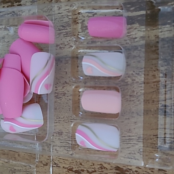 2/$16 Matte Pink Hearts Press On Nails - Picture 13 of 15